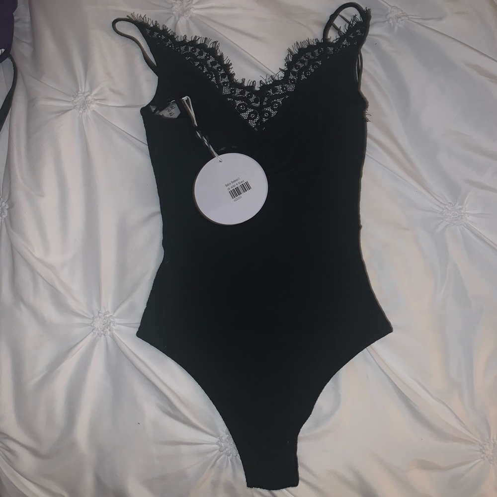SOLD Princess Polly Black Lace Bodysuit - Picture 3 of 3